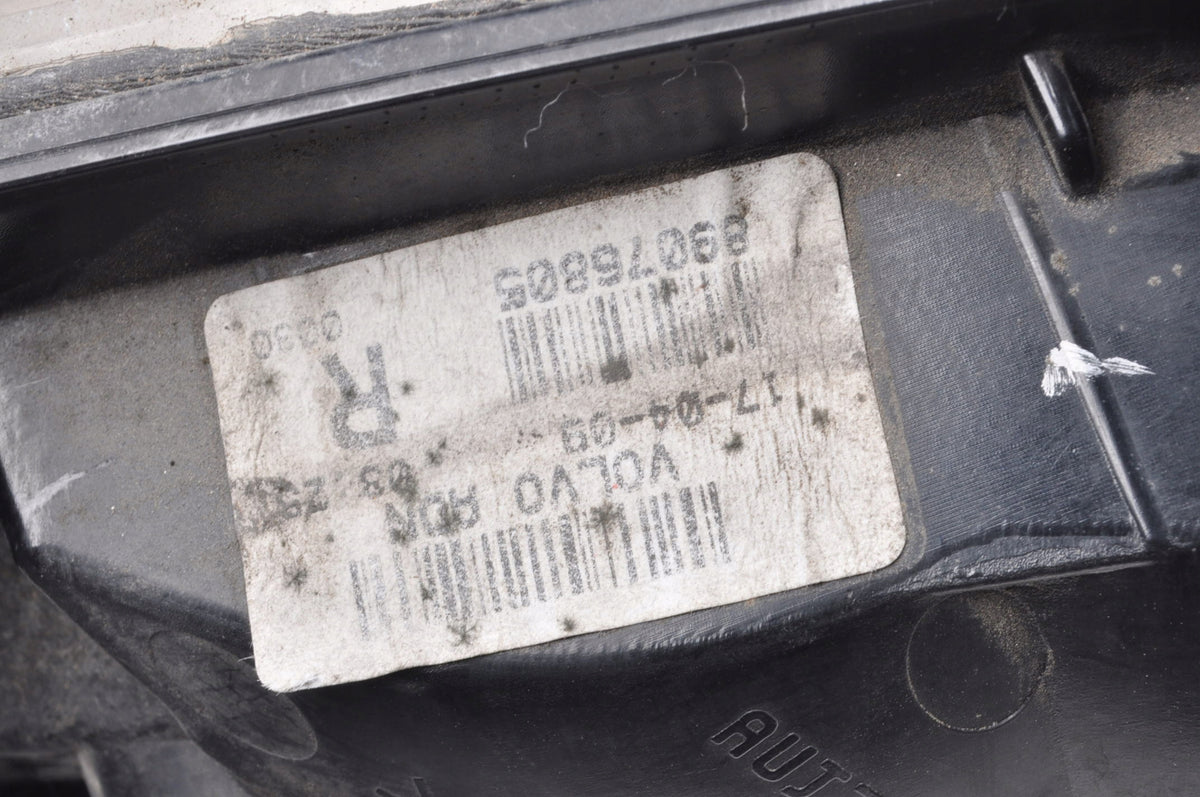 VOLVO XC60 AND HALOGEN RIGHT 89076805