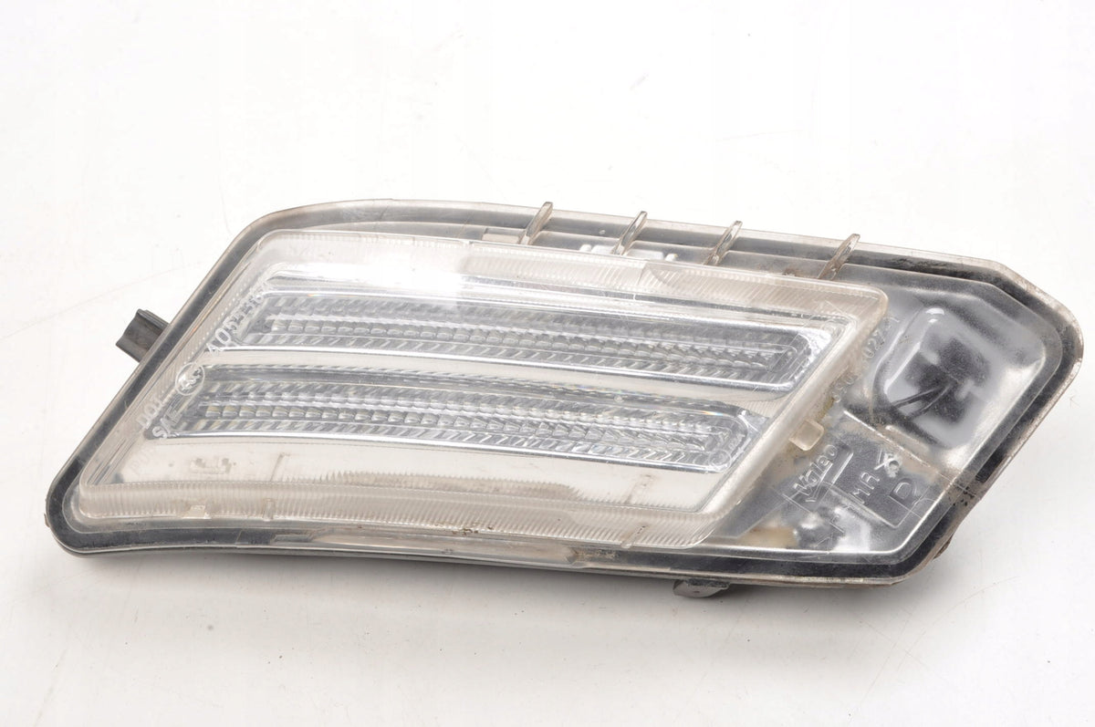 VOLVO XC60 AND HALOGEN RIGHT 89076805