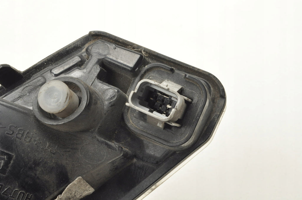 VOLVO XC60 AND HALOGEN RIGHT