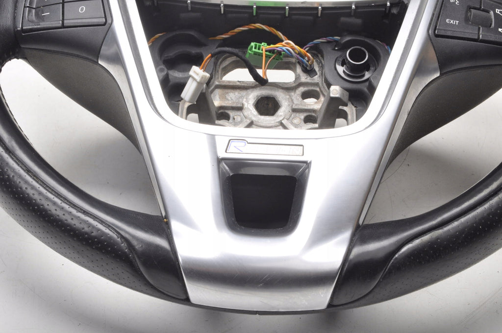 VOLVO XC60 AND LEATHER STEERING WHEEL RDESIGN