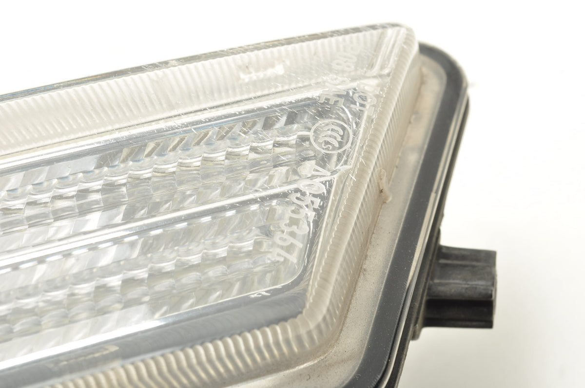 VOLVO XC60 AND LED DAYTIME RUNNING LAMP RIGHT 89052027