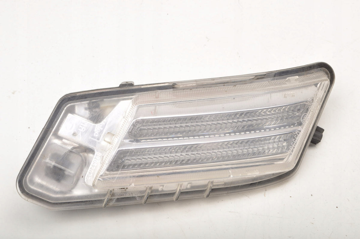 VOLVO XC60 AND LED LAMP RIGHT 89052027