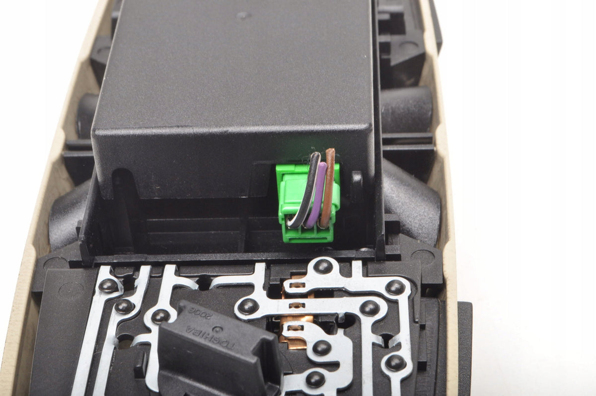VOLVO XC60 AND LIGHTING INTERIOR CABIN LAMP LIFT 39826649