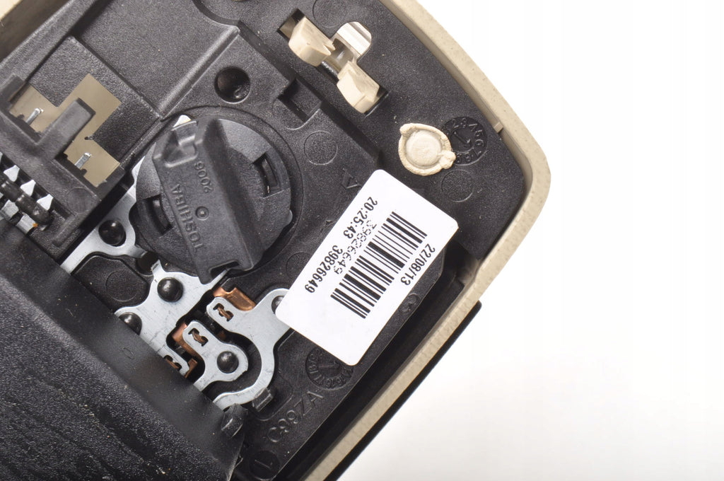 VOLVO XC60 AND LIGHTING INTERIOR CABIN LAMP LIFT 39826649