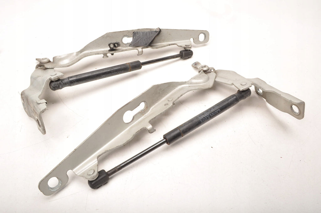 VOLVO XC60 AND MASK HINGE 30779282 30779283 SET