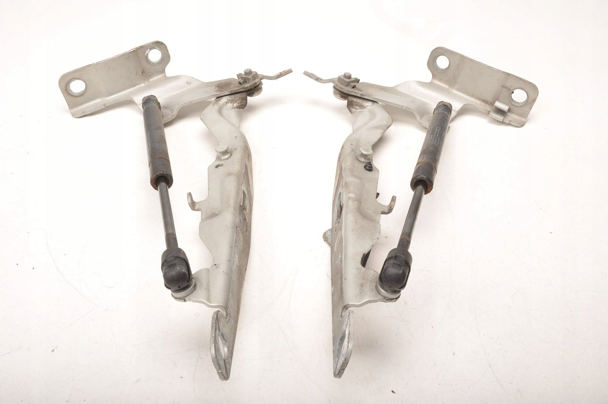VOLVO XC60 AND MASK HINGE 30779282 30779283 SET