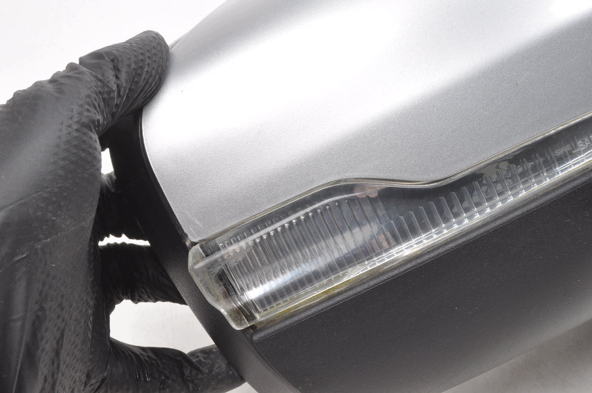 VOLVO XC60 AND MIRROR RIGHT ELECTRIC 6 PIN LIFT R-DESIGN