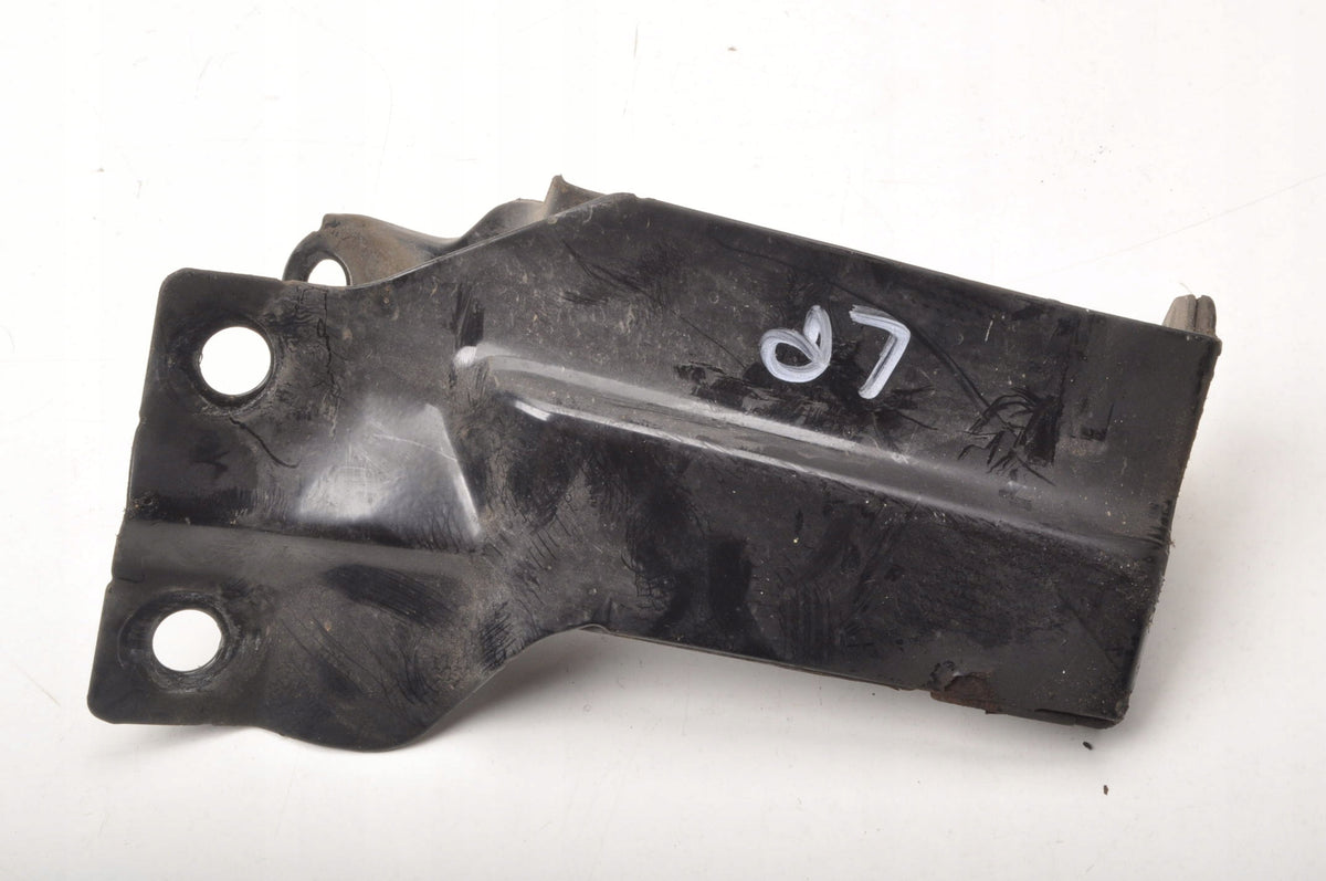 VOLVO XC60 AND RADIATOR MOUNT LEFT