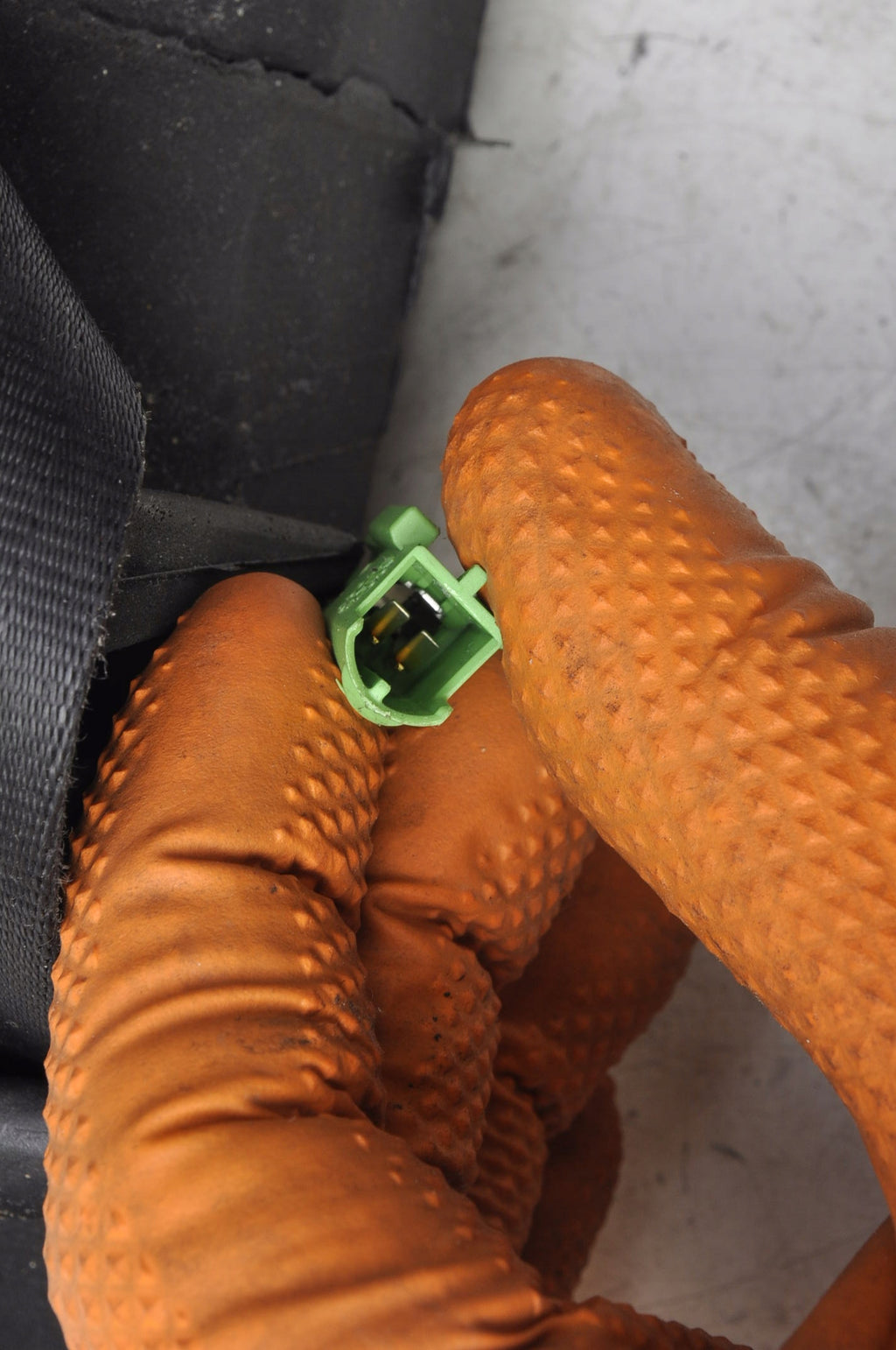 VOLVO XC60 AND SEAT BELT RIGHT REAR 2 ROW 34147755