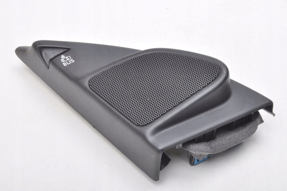 VOLVO XC60 AND SPEAKER DYNAUDIO BLIS 30797873 30761587