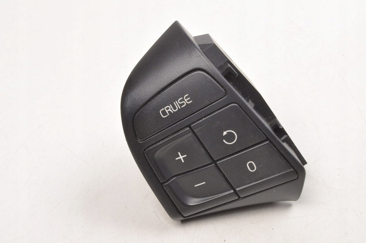 VOLVO XC60 AND STEERING WHEEL BUTTONS 31334456