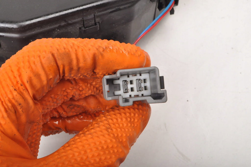 VOLVO XC60 AND TAILGATE PULL 30784562