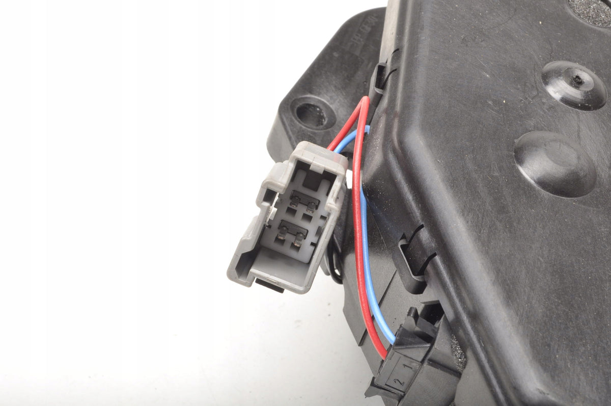 VOLVO XC60 AND TAILGATE PULL 30784562