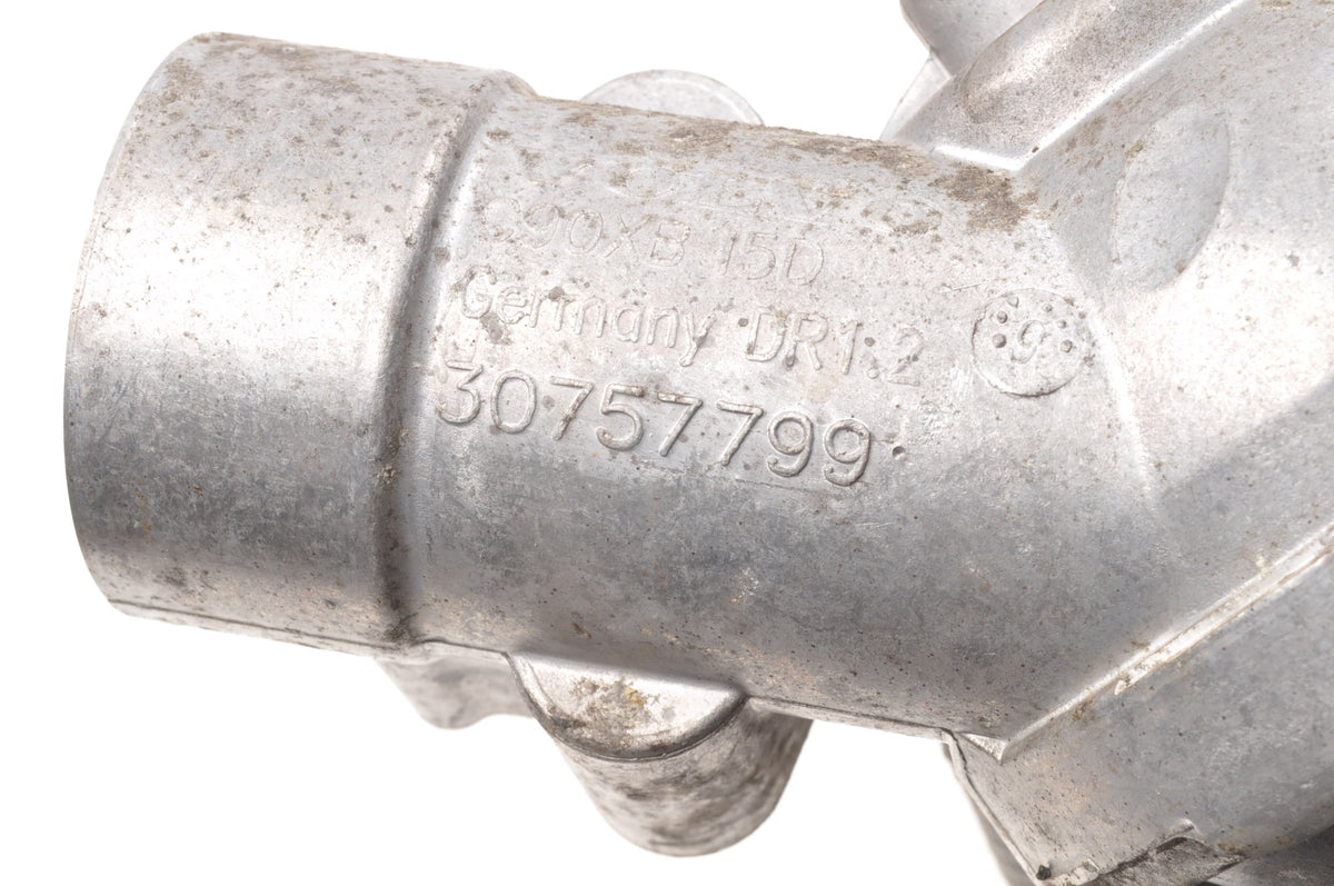 VOLVO XC60 AND THERMOSTAT HOUSING 30757799