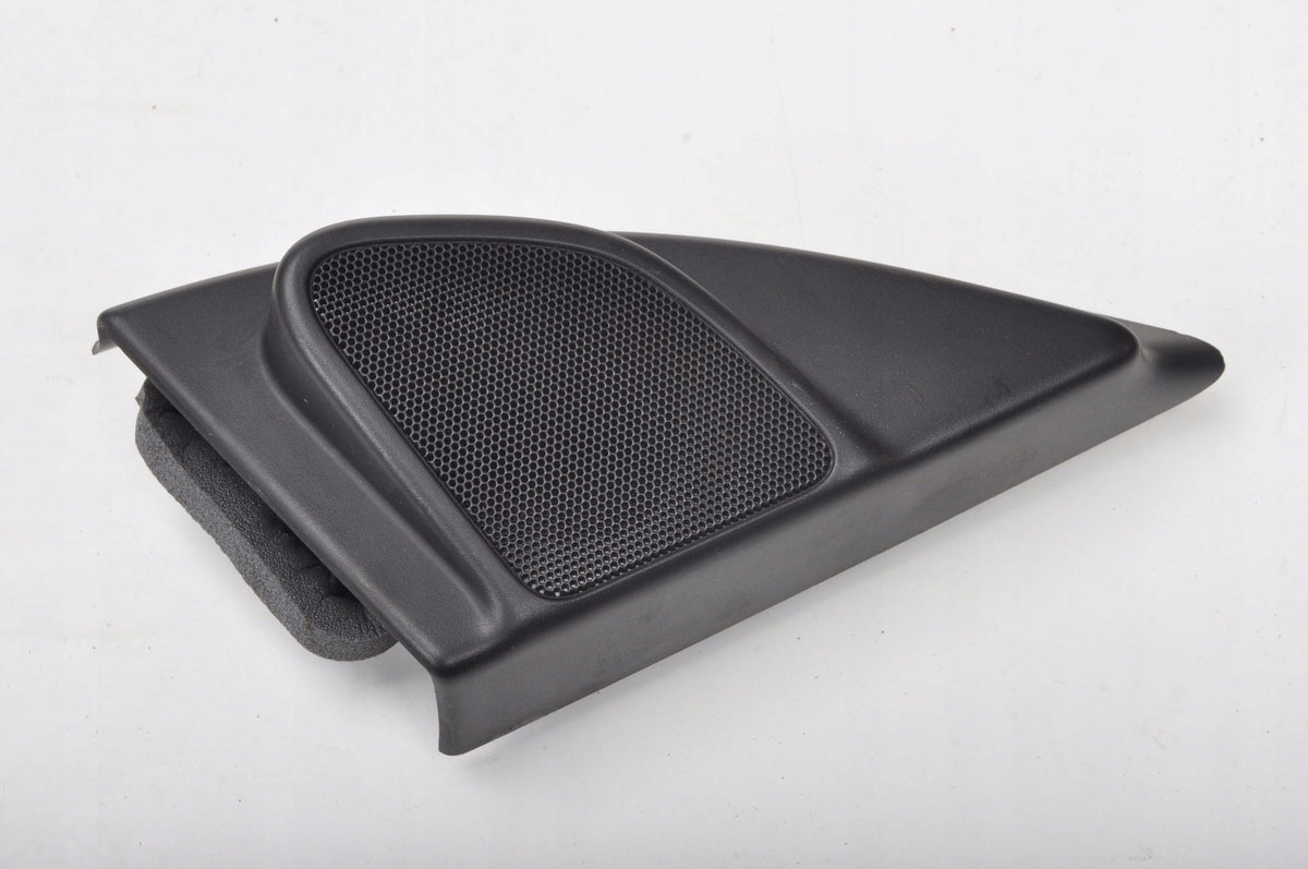 VOLVO XC60 AND TRIANGLE CAP RIGHT 30761586