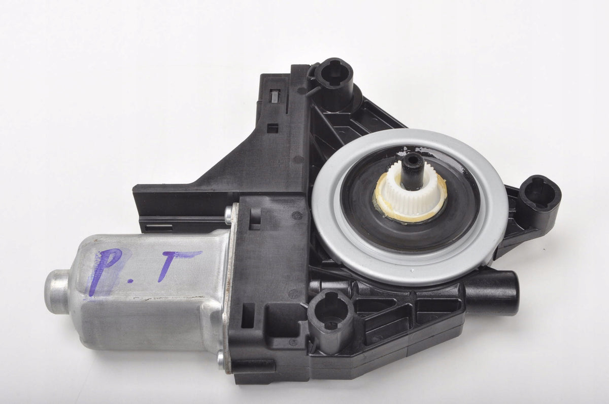 VOLVO XC60 AND WINDSCREEN MOTOR RIGHT REAR 966264-101