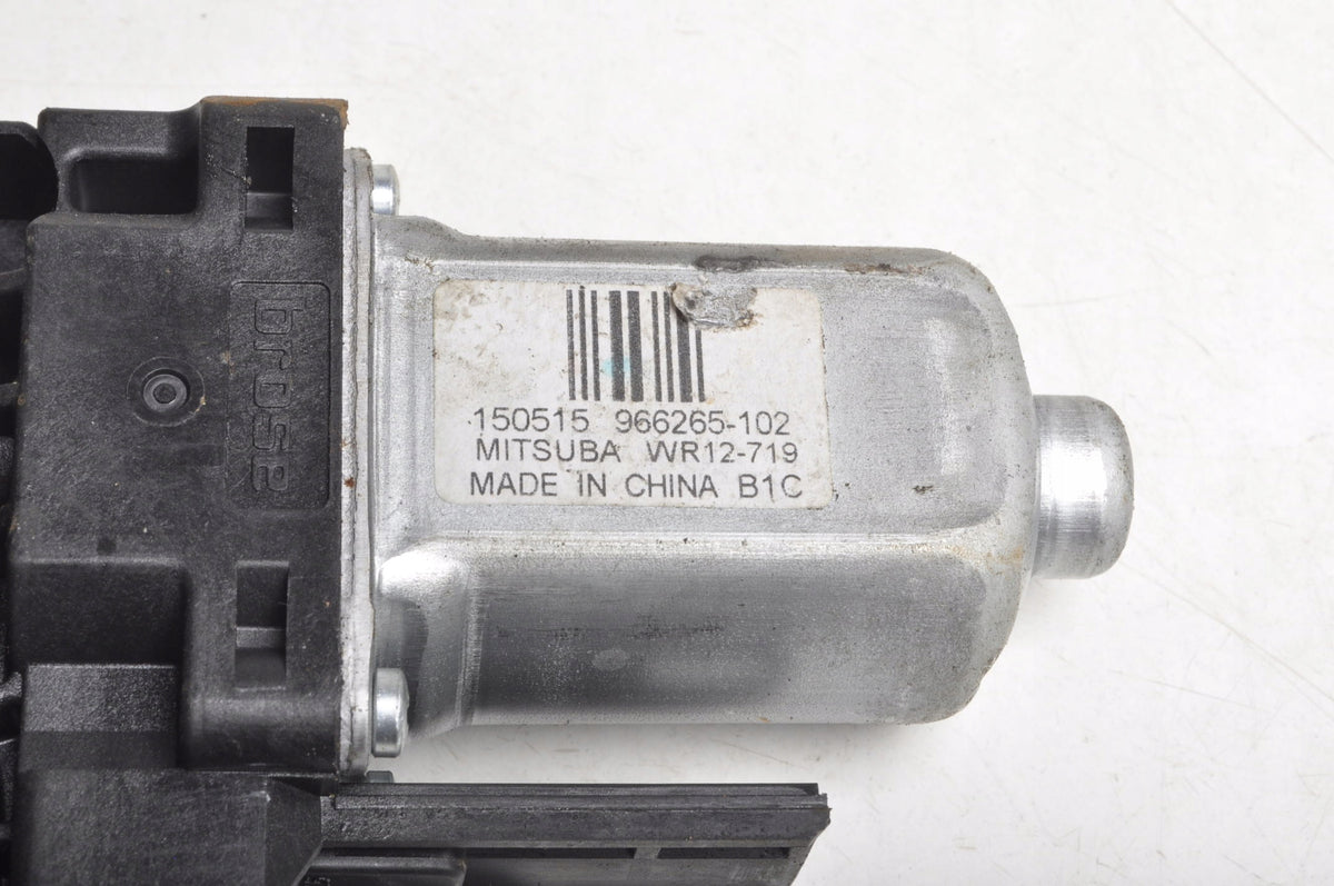 VOLVO XC60 AND WINDSCREEN MOTOR RIGHT REAR 966265-102