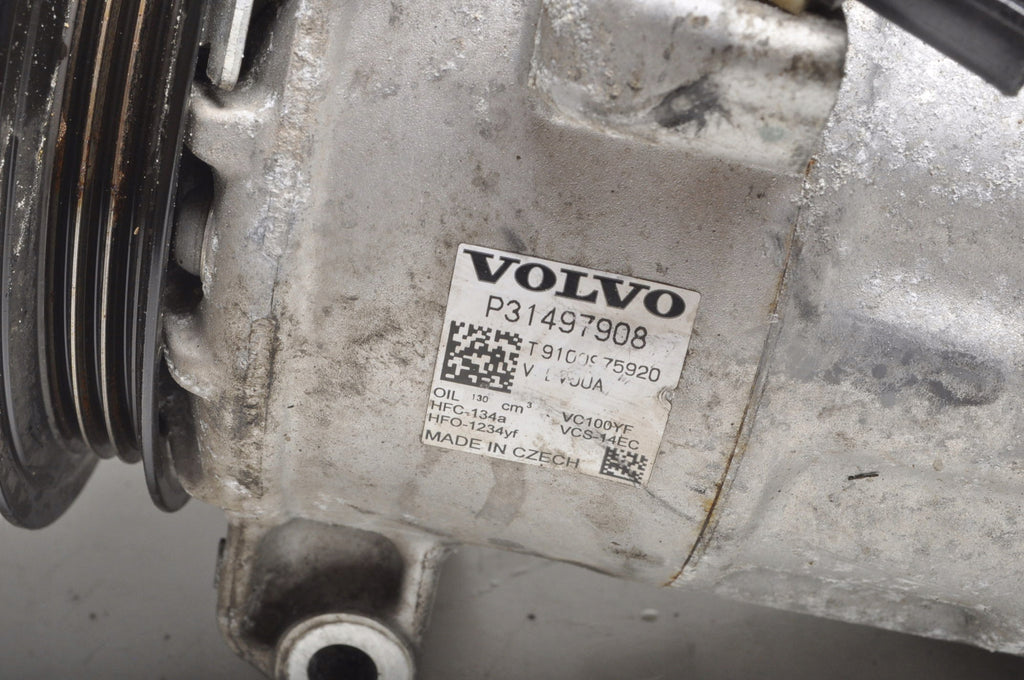 VOLVO XC60 II 2.0 16V B5 Mild-Hybrid AIR CONDITIONING COMPRESSOR 31497908