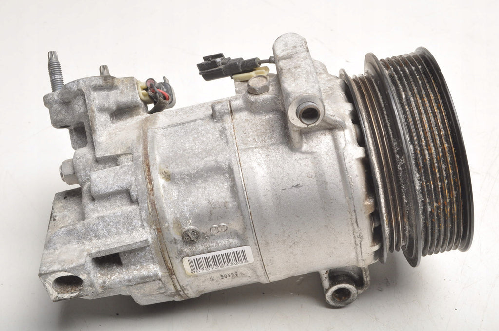VOLVO XC60 II 2.0 16V B5 Mild-Hybrid AIR CONDITIONING COMPRESSOR 31497908