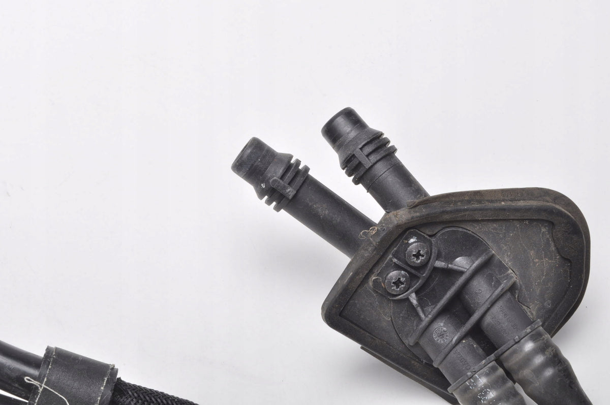 VOLVO XC60 II 2.0 16V T6 334KM PIPE WATER LINE 31686543