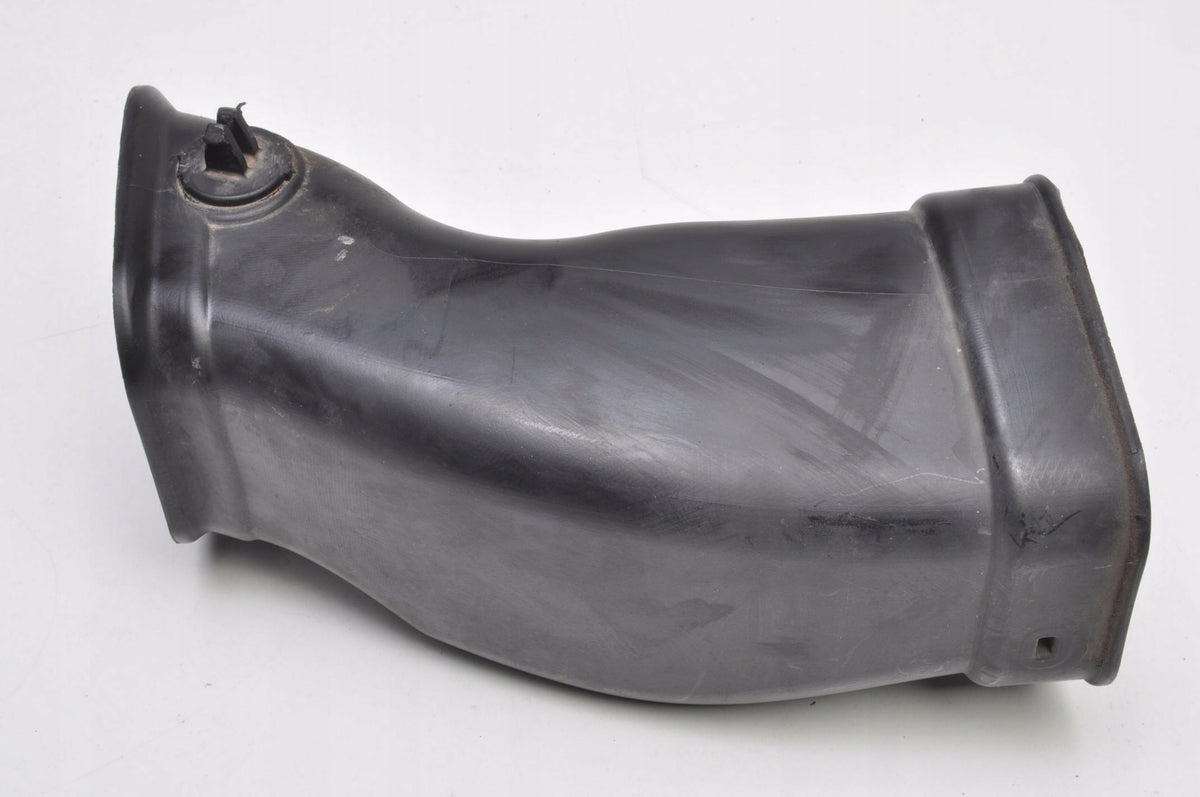 VOLVO XC60 II 2.0 D4 190KM AIR INTAKE PIPE 31439509