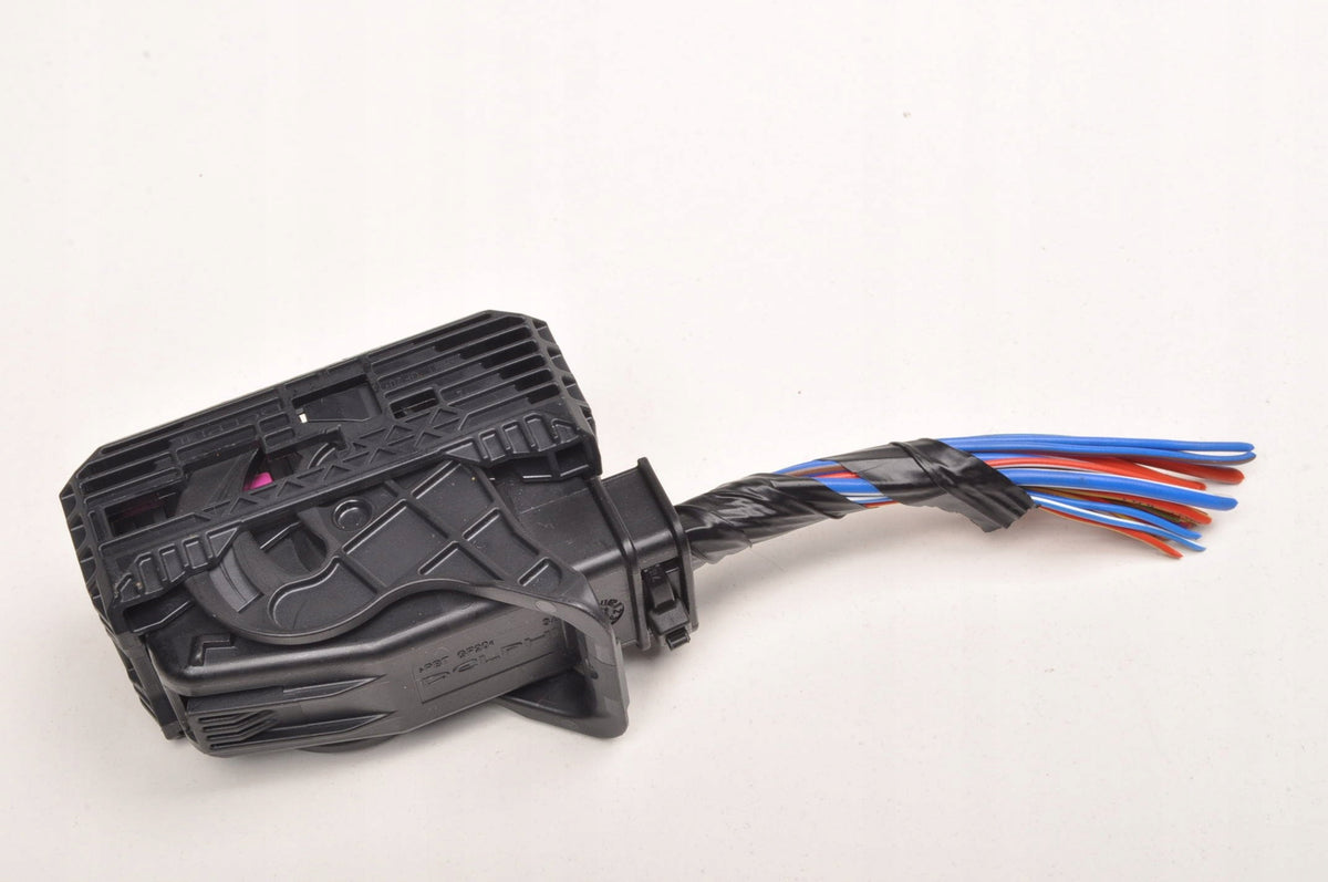 VOLVO XC60 II 2.0 D4 190KM DRIVER MOTOR BEAM PLUG