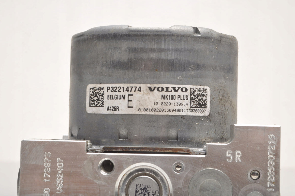 VOLVO XC60 II 2.0 D5 235 KM ABS PUMP P32214774 32214804
