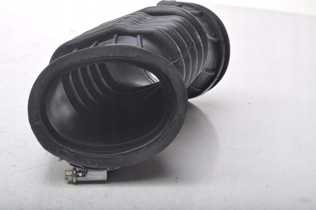 VOLVO XC60 II 2.0 T6 AIR INTAKE PIPE 31370326
