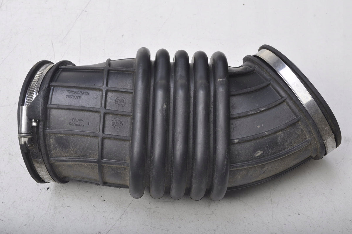 VOLVO XC60 II 2.0 T6 AIR INTAKE PIPE 31370326