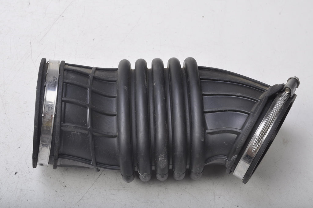 VOLVO XC60 II 2.0 T6 AIR INTAKE PIPE 31370326
