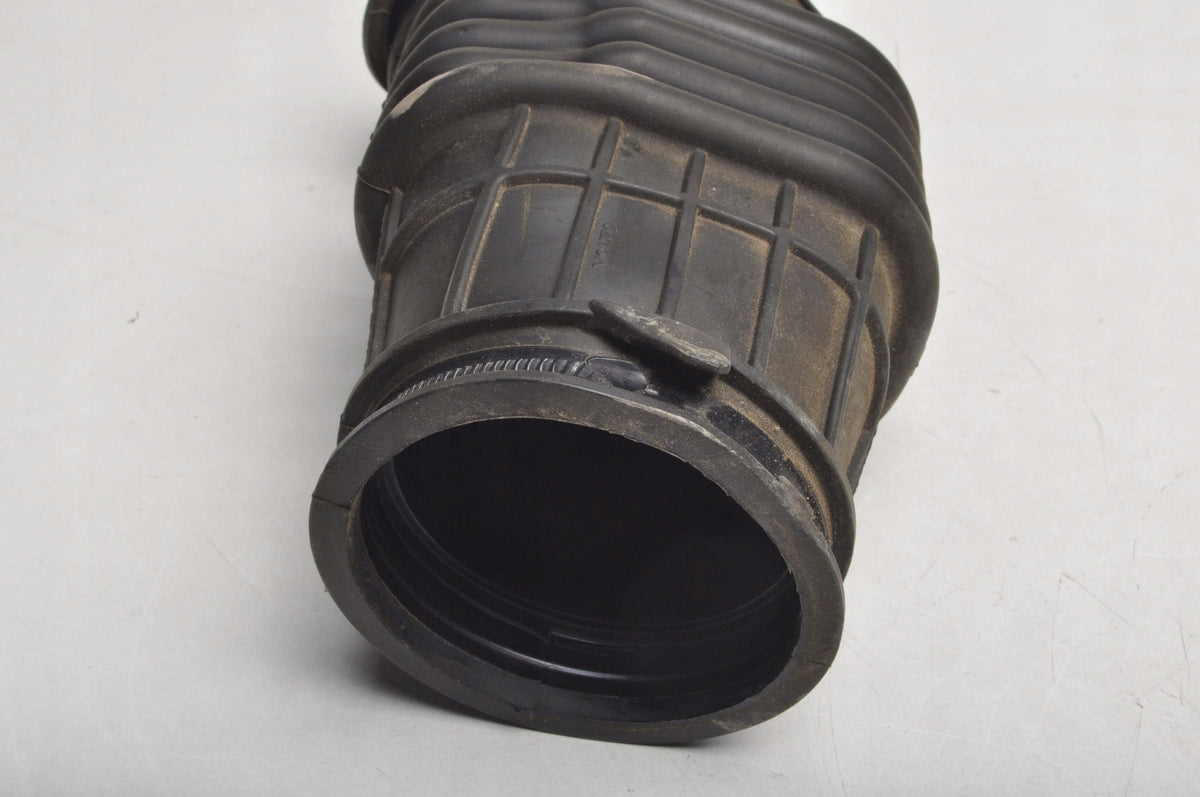 VOLVO XC60 II AIR INTAKE PIPE 31370326