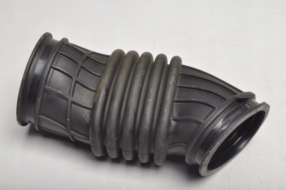 VOLVO XC60 II AIR INTAKE PIPE 31370326