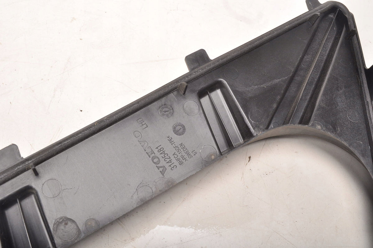 VOLVO XC60 II AIR STEERING WHEEL CATCHER 31425481