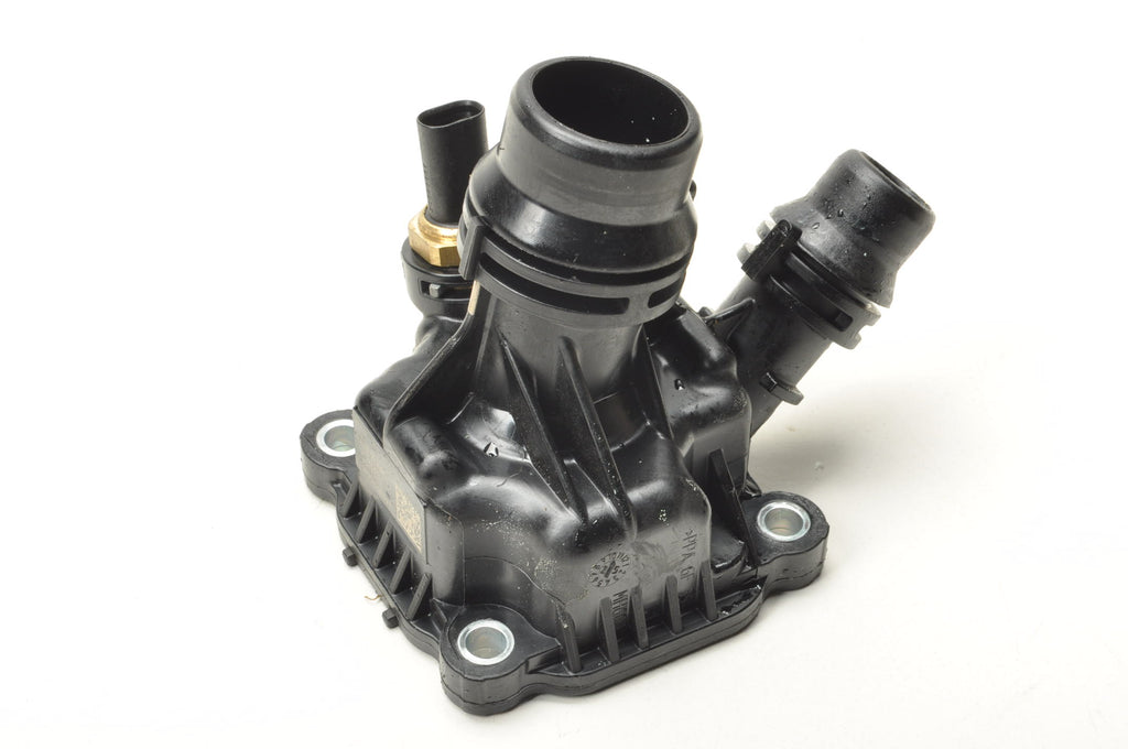 VOLVO XC60 II B5 XC40 B4 THERMOSTAT HOUSING 2026 32441375
