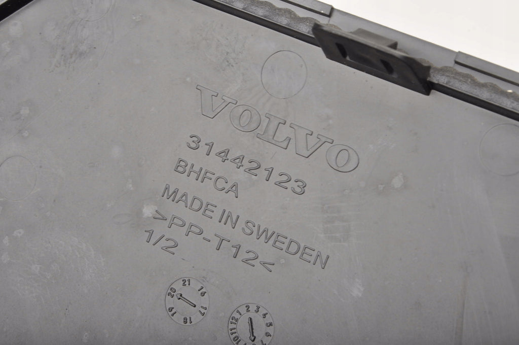 VOLVO XC60 II BATTERY COVER 31442123
