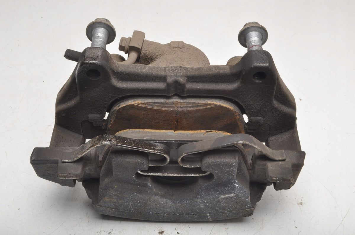 VOLVO XC60 II BRAKE CALIPER LEFT FRONT 31665740