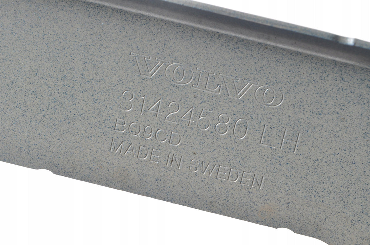 VOLVO XC60 II FENDER MOUNT 31424580 LEFT 720
