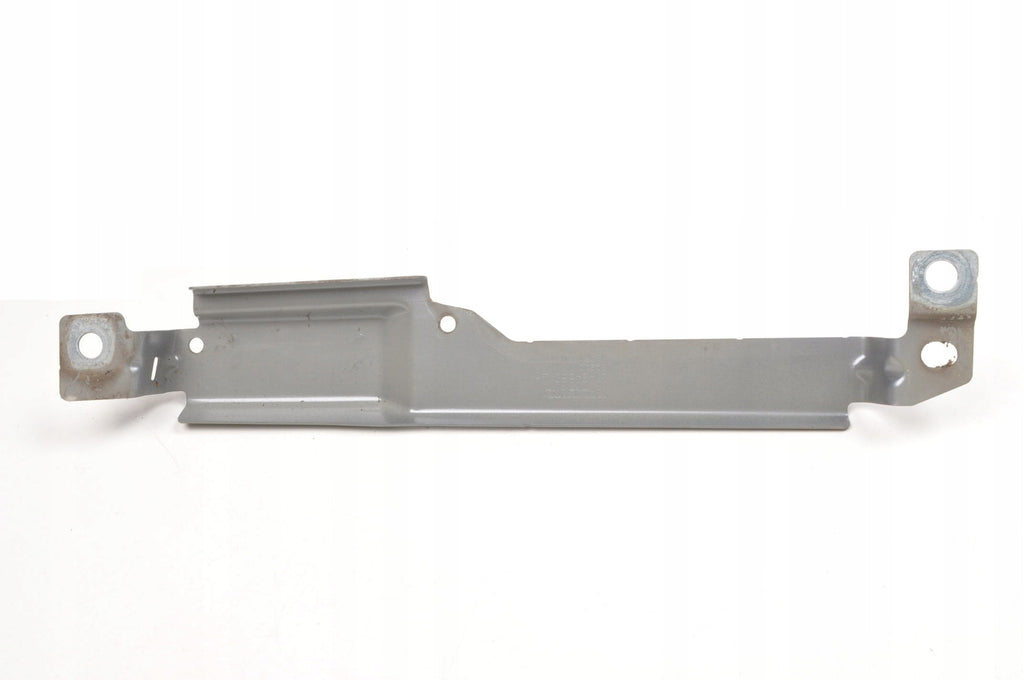 VOLVO XC60 II FENDER MOUNT 31424580 LEFT