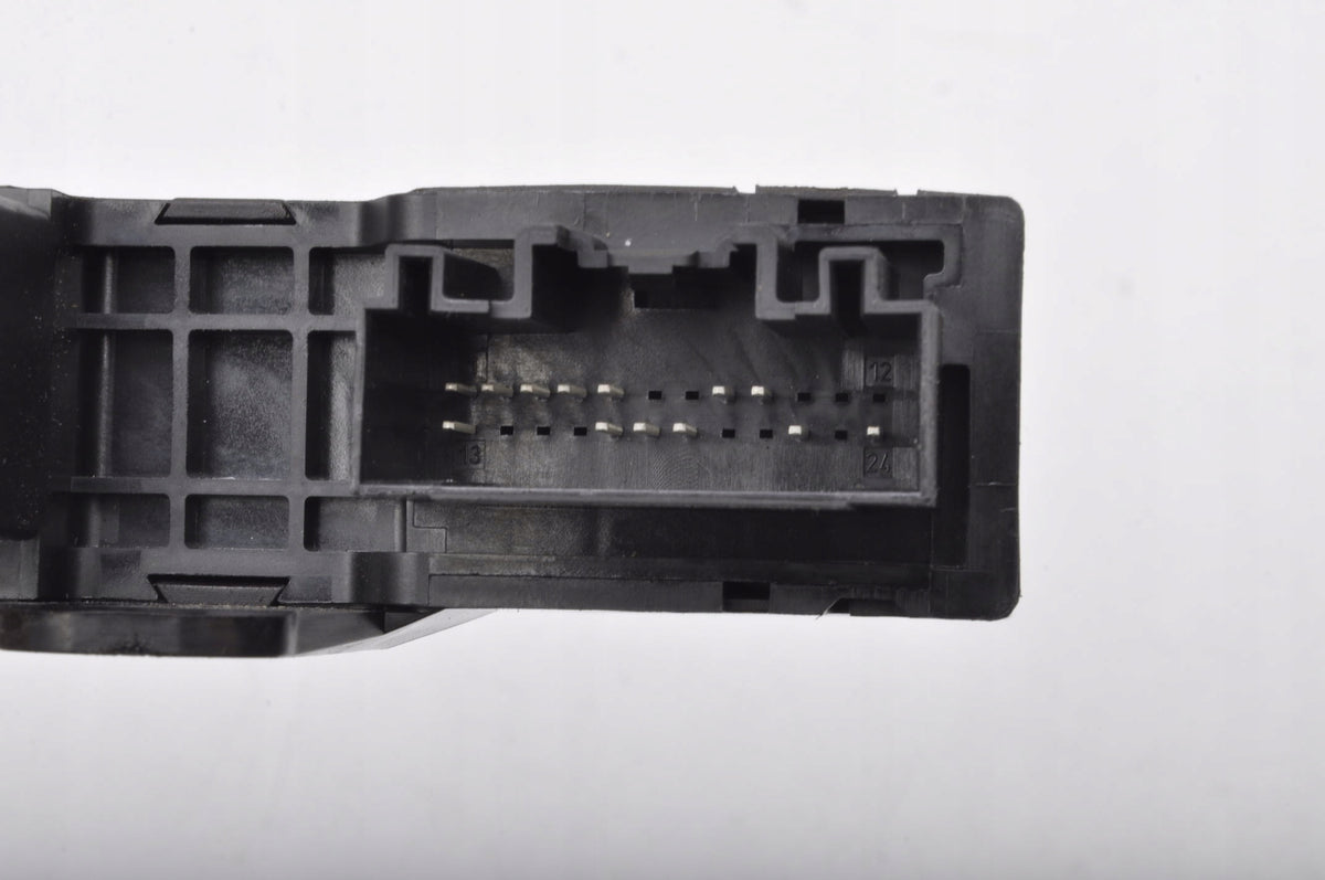 VOLVO XC60 II FLAP CONTROLLER MODULE 32214270