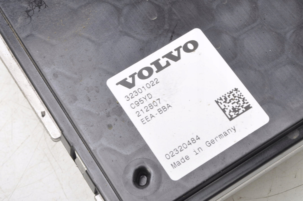 VOLVO XC60 II INVERTER CONVERTER 32301022