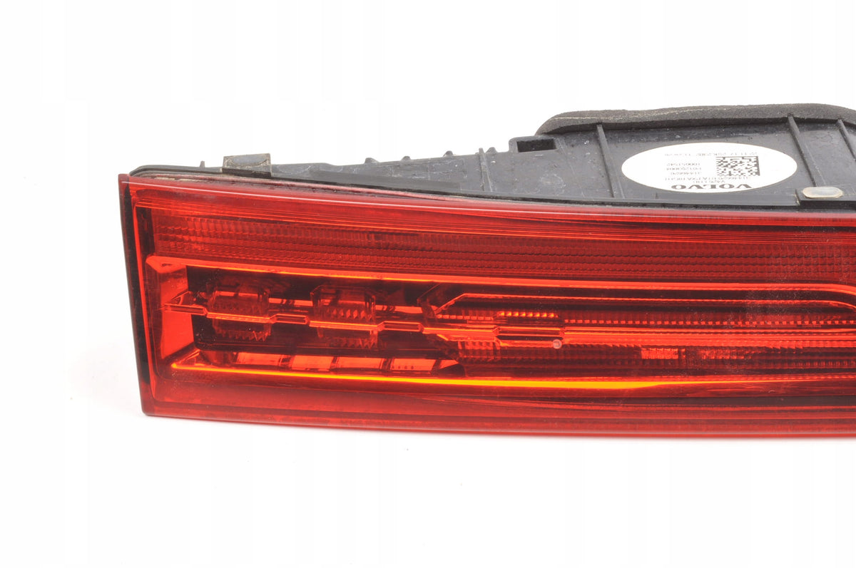 VOLVO XC60 II LAMP RIGHT REAR FLAP 31446620