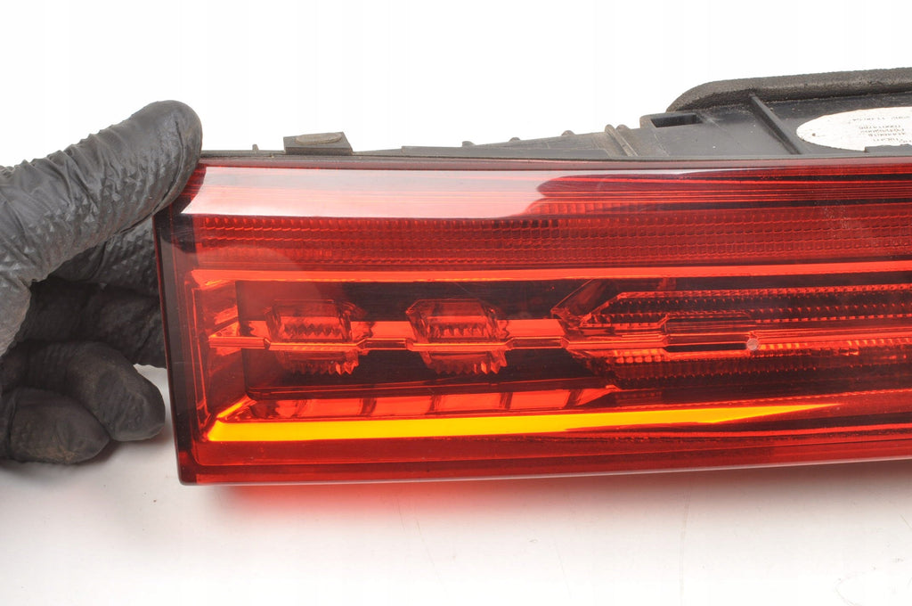 VOLVO XC60 II LAMP RIGHT REAR FLAP SUV 31446618