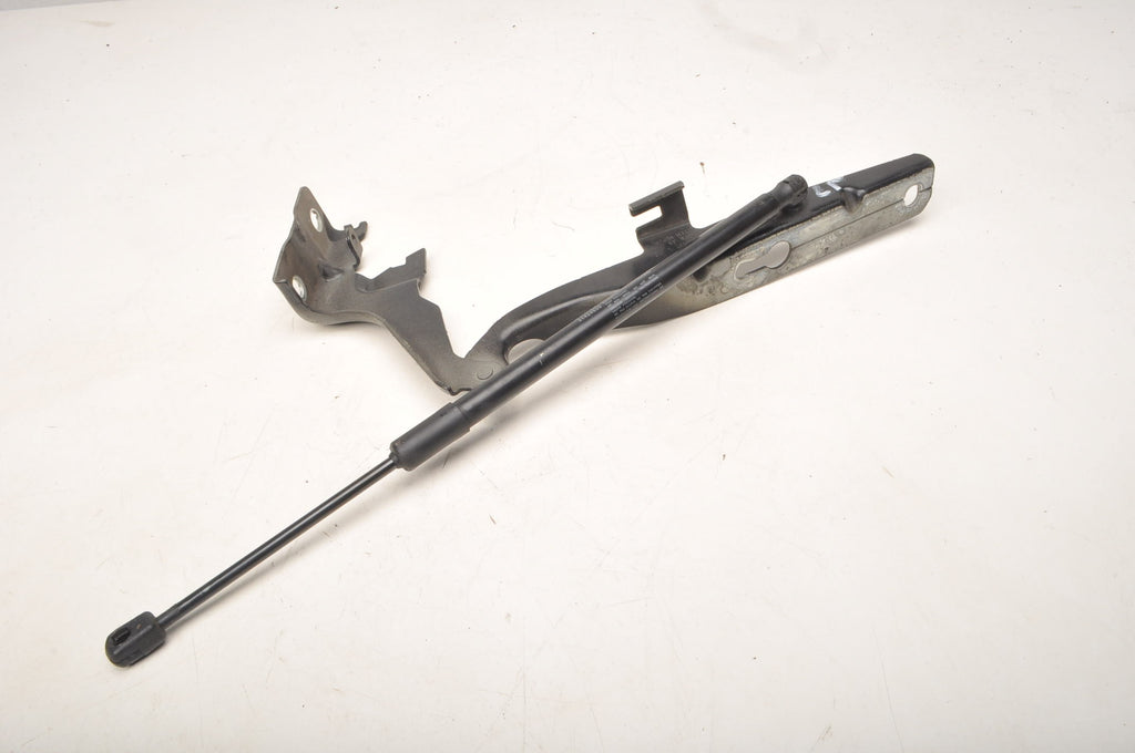 VOLVO XC60 II MASK HINGE 31424537 LEFT