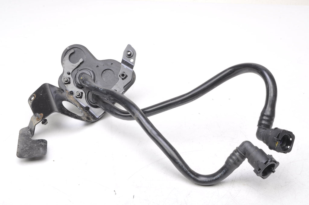 VOLVO XC60 II PIPE WATER LINE 31380898 31686533