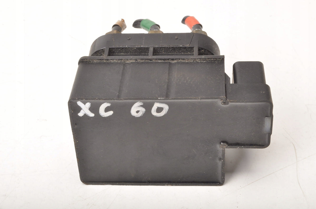 VOLVO XC60 II PNEUMATICS DISTRIBUTOR 15-1521-0033.2