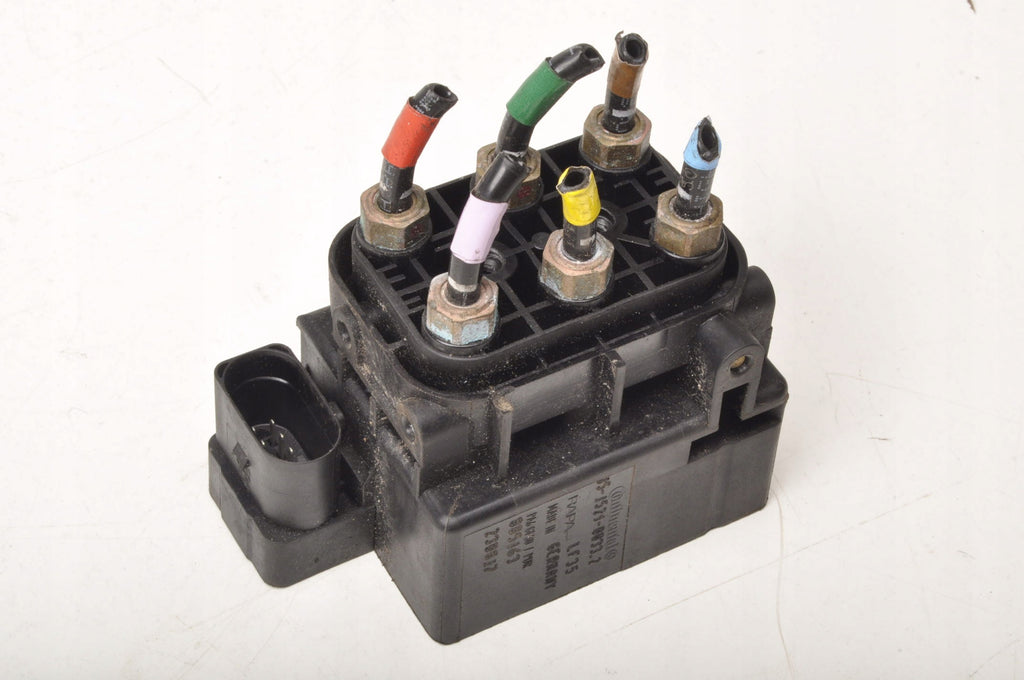 VOLVO XC60 II PNEUMATICS DISTRIBUTOR 15-1521-0033.2
