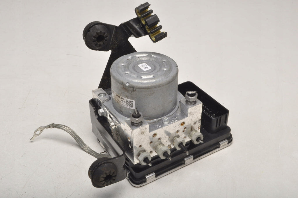 VOLVO XC60 II PUMP ABS 31680102