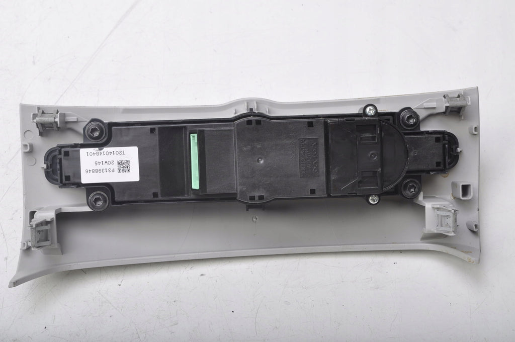 VOLVO XC60 II RADIO SWITCH PANEL 31398846