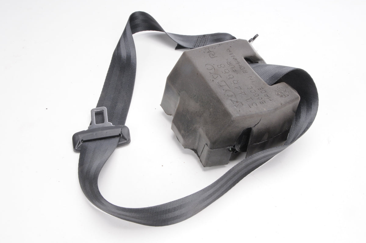 VOLVO XC60 II SEAT BELT RIGHT REAR 39838359
