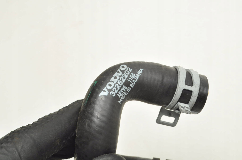 VOLVO XC60 II T6 T8 RECHARGE PIPE WATER LINE 32252202